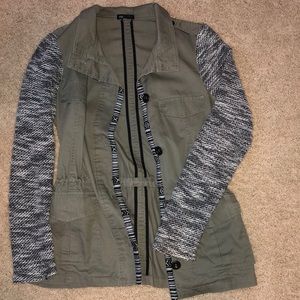 Olive army coat with woven sleeves
